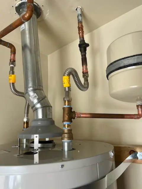 Water heater installation and plumbing repair in Vaughan Court